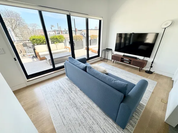 $6,950 | 22 Parker Street, Unit 22R, Boston, MA 02129