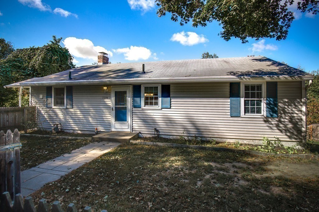 128 Manning Street Hudson, MA 01749 - Photo 2 of 42