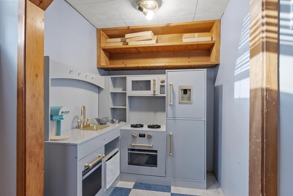 128 Manning Street Hudson, MA 01749 - Photo 32 of 42