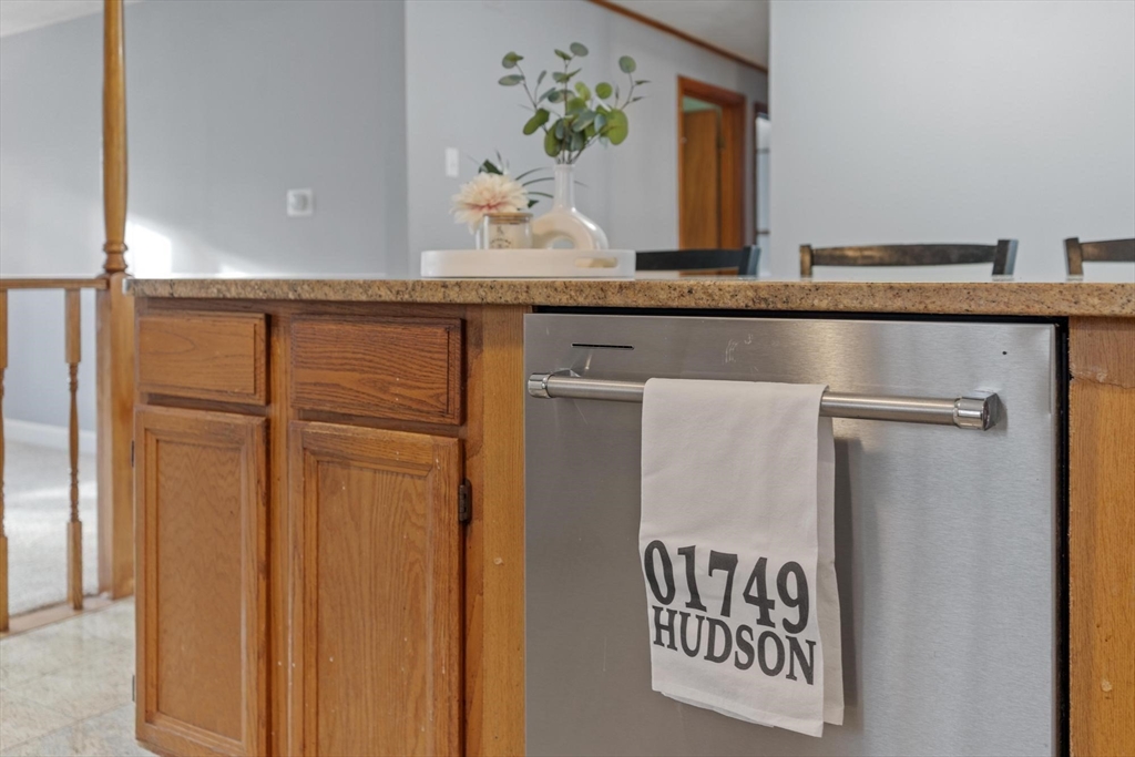 128 Manning Street Hudson, MA 01749 - Photo 9 of 42