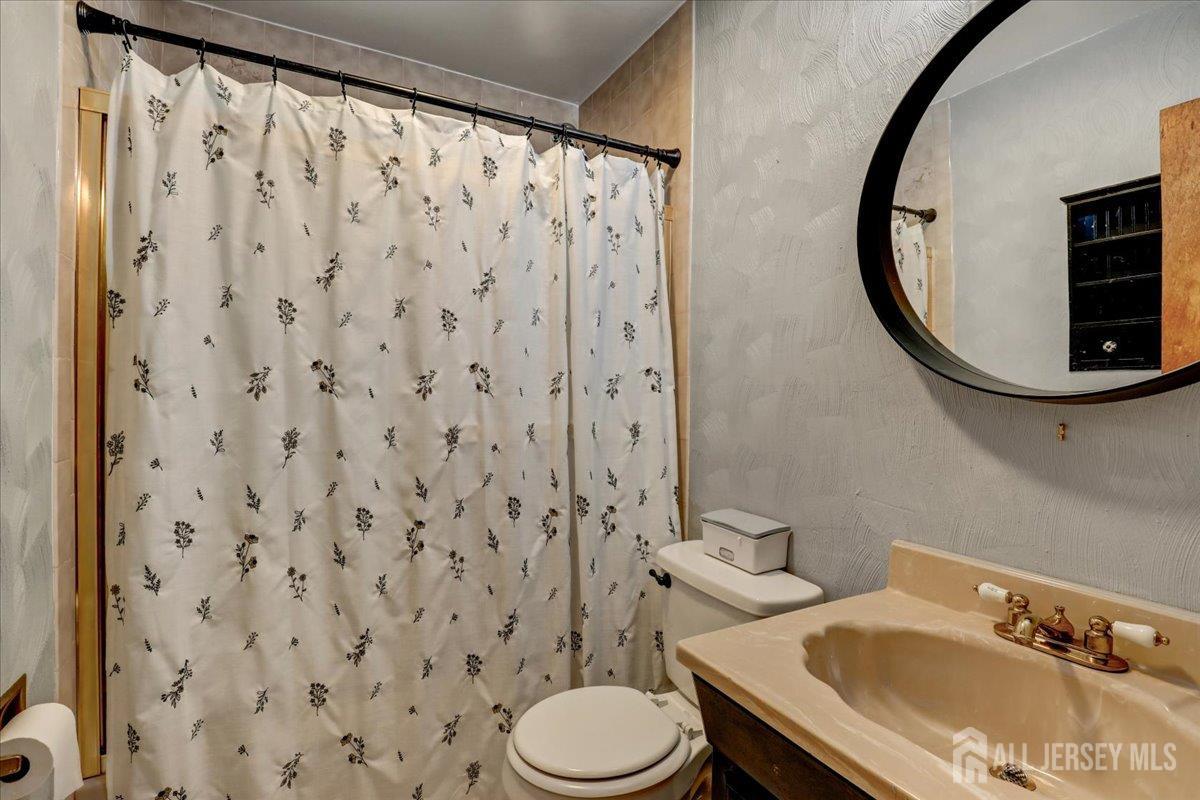 12 Euclid Road Old Bridge, NJ 08879 - Photo 16 of 38