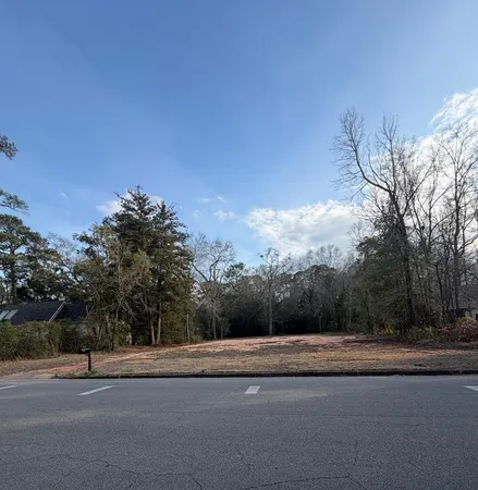 $170,000 | 1107 Woodlawn Drive, Dothan, AL 36301