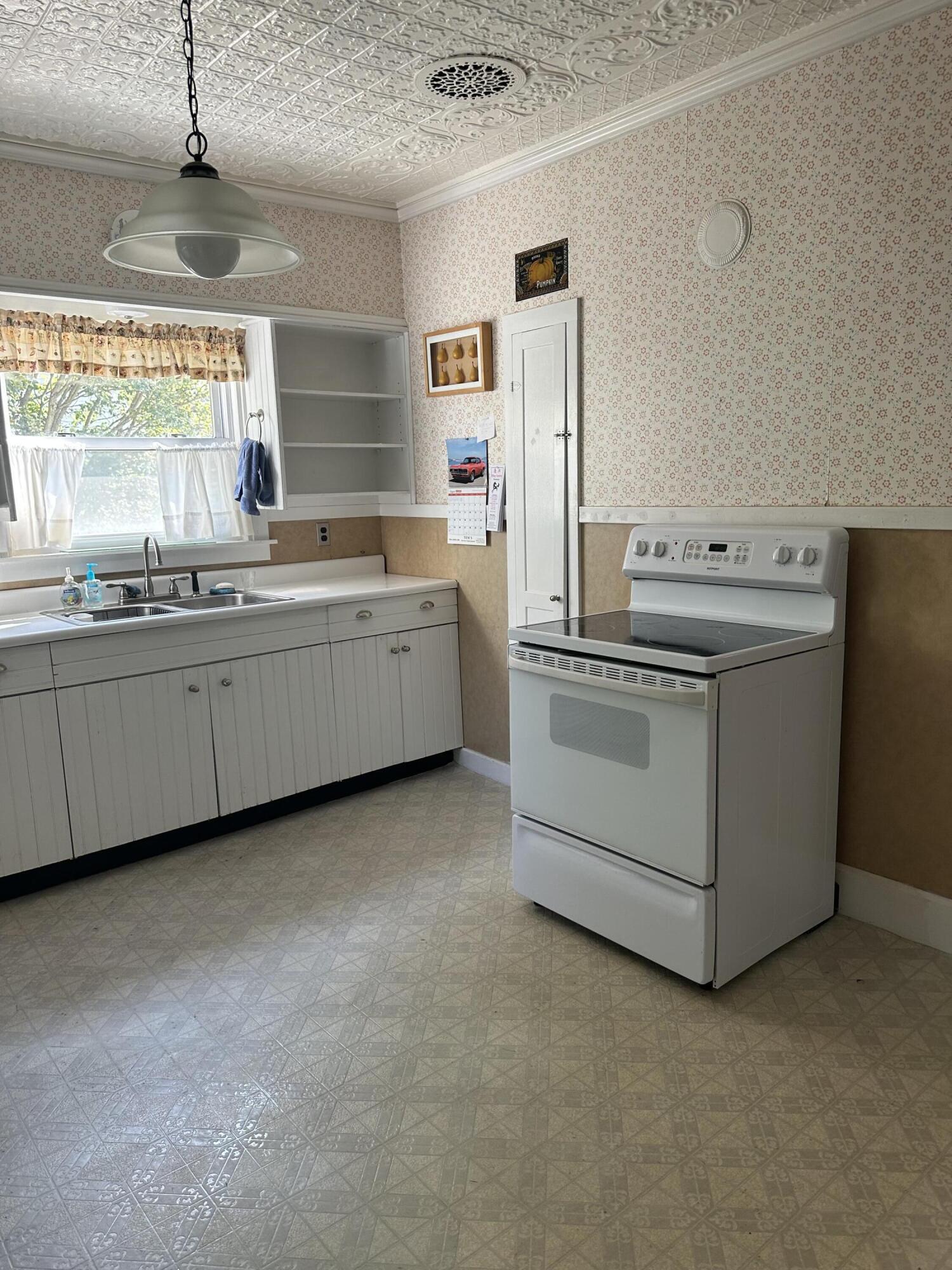 33 Center Street Machias, ME 04654 - Photo 11 of 45 IMG_6655