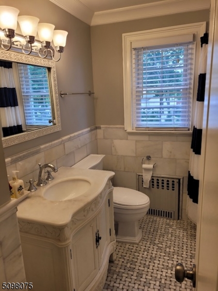 112 Sand Road Fairfield, NJ 07004 - Photo 12 of 19