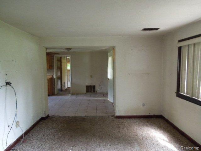 18236 Savage Road Belleville, MI 48111 - Photo 4 of 18 iug 094.jpg