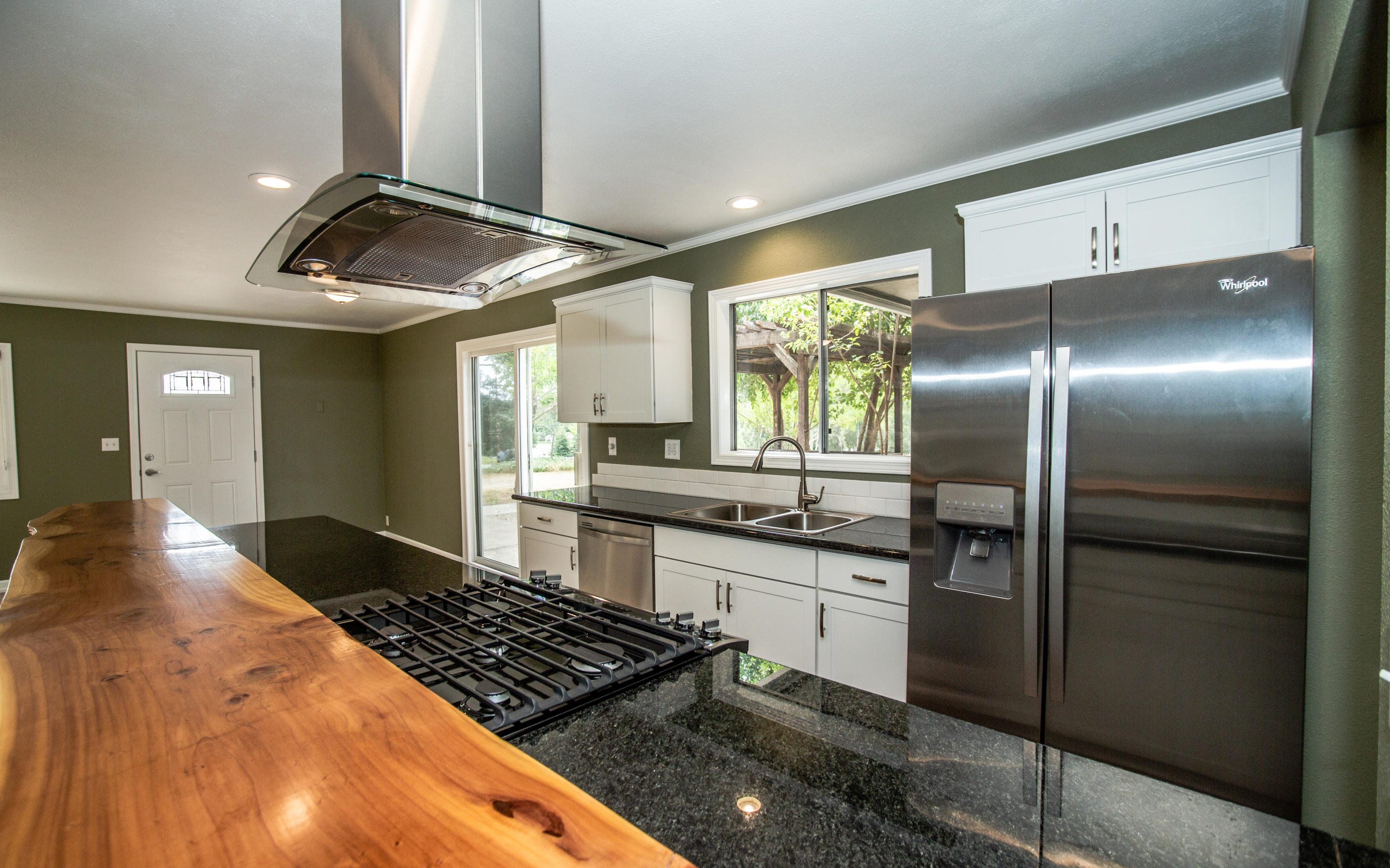 10280 Deschutes Road Palo Cedro, CA 96073 - Photo 6 of 29 Kitchen-4