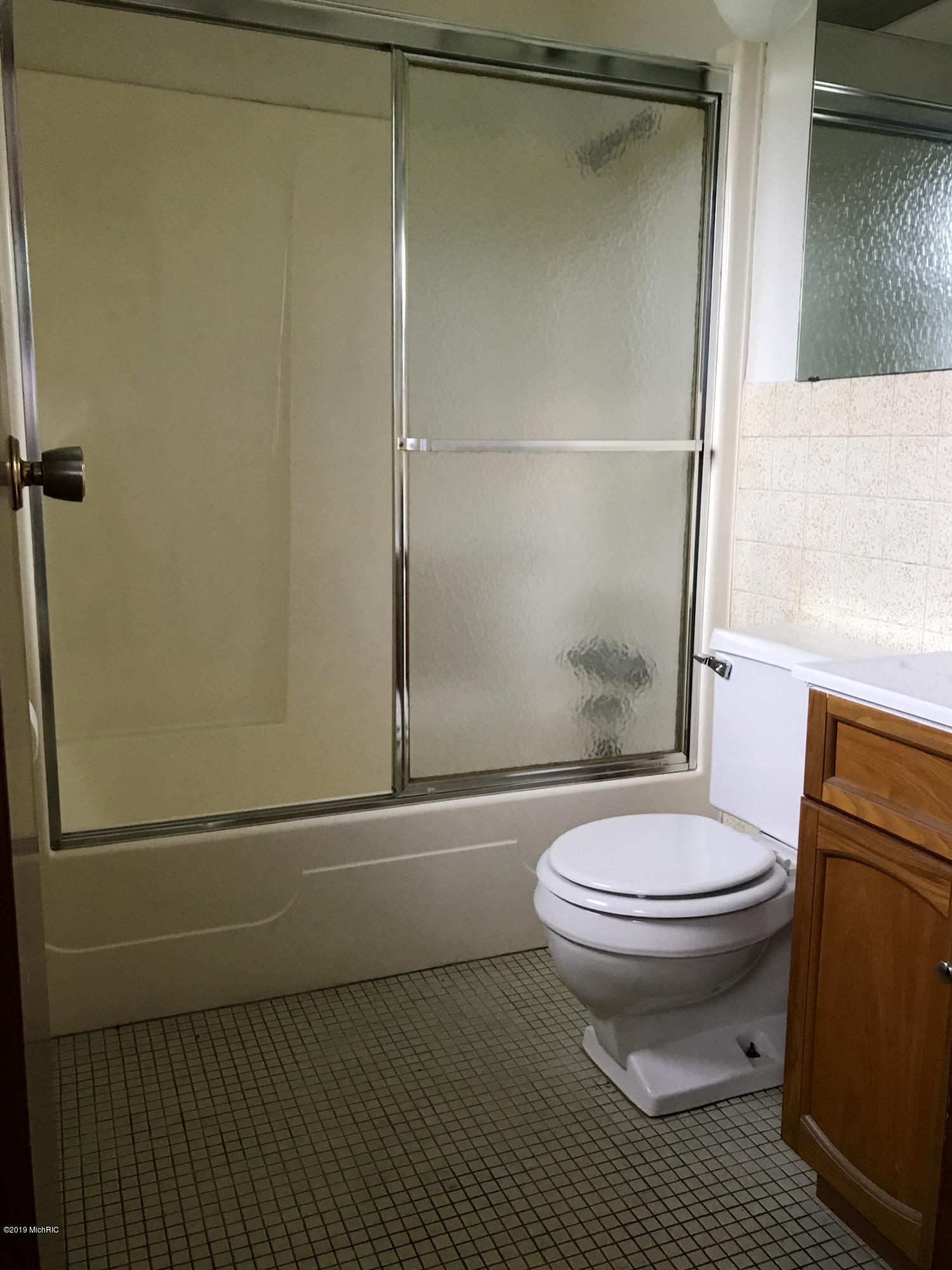 6752 South Mission Road Mount Pleasant, MI 48858 - Photo 6 of 16 IMG_0123
