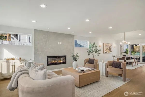 $2,495,000 | 428 164th Avenue Southeast, Bellevue, WA 98008