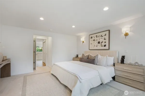 $2,495,000 | 428 164th Avenue Southeast, Bellevue, WA 98008