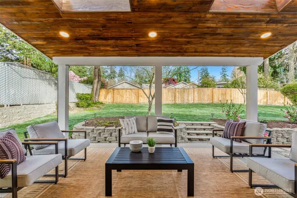 $2,495,000 | 428 164th Avenue Southeast, Bellevue, WA 98008