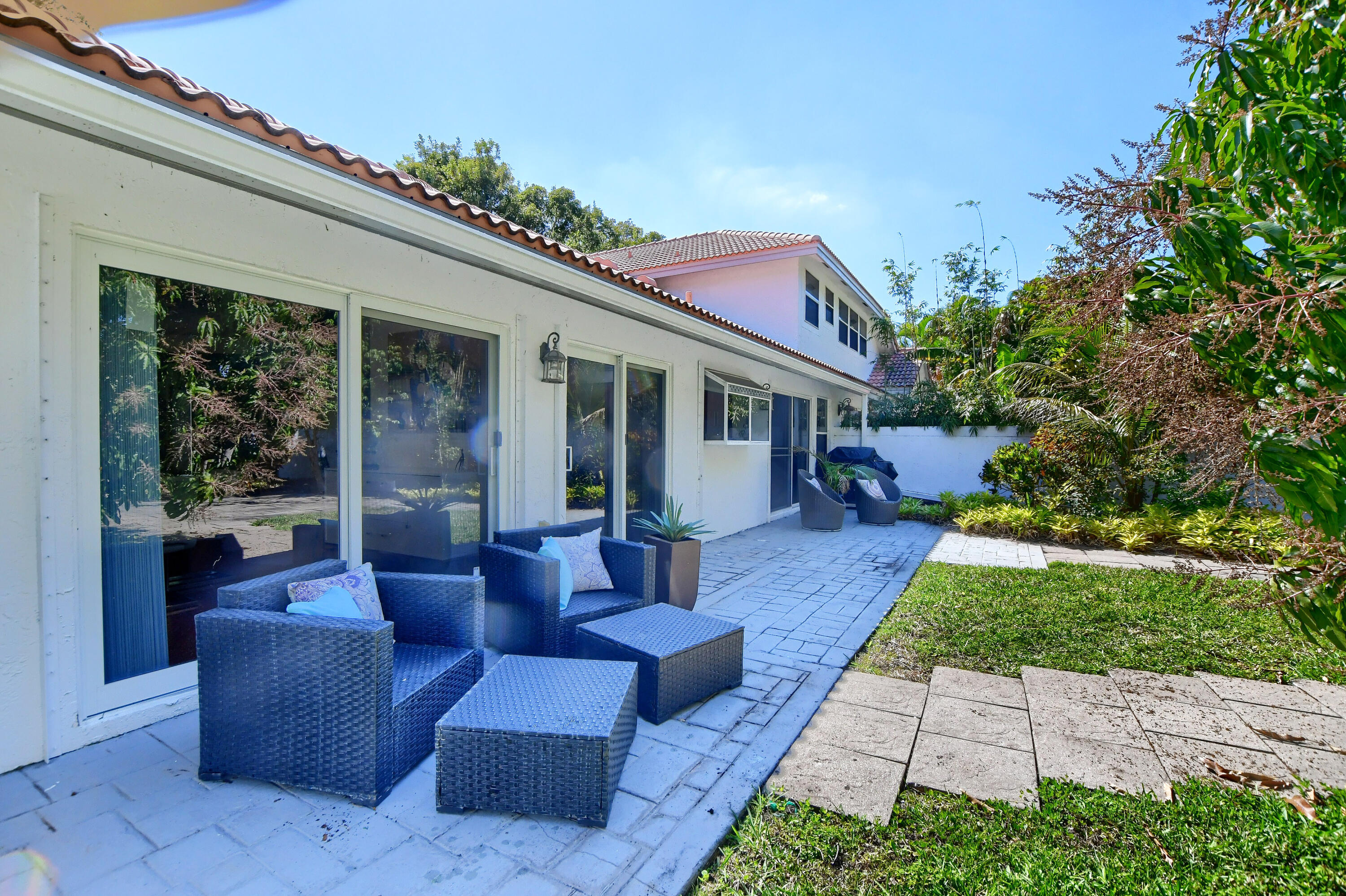 2061 Northwest 52nd Street Boca Raton, FL 33496 - Photo 32 of 41 42_ebf_0900-hdr(5)