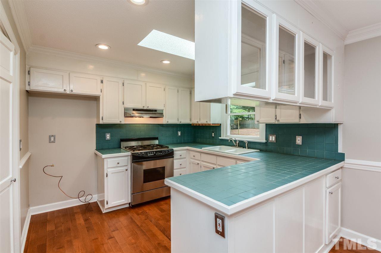 7320 Ridge Grove Court Raleigh, NC 27615 - Photo 4 of 21