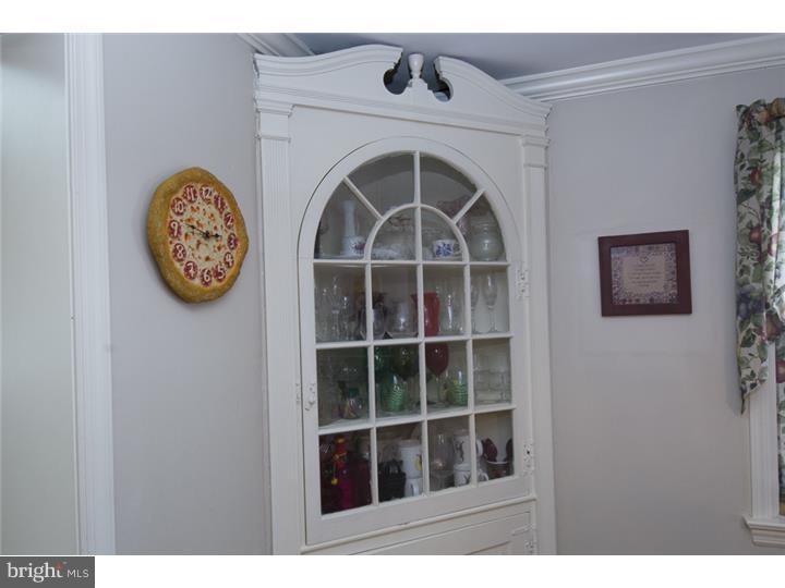 1504 Dorchester Road Havertown, PA 19083 - Photo 7 of 25 Gallery Image 7
