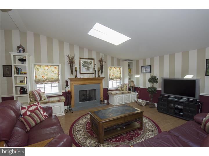 1504 Dorchester Road Havertown, PA 19083 - Photo 9 of 25 Gallery Image 9