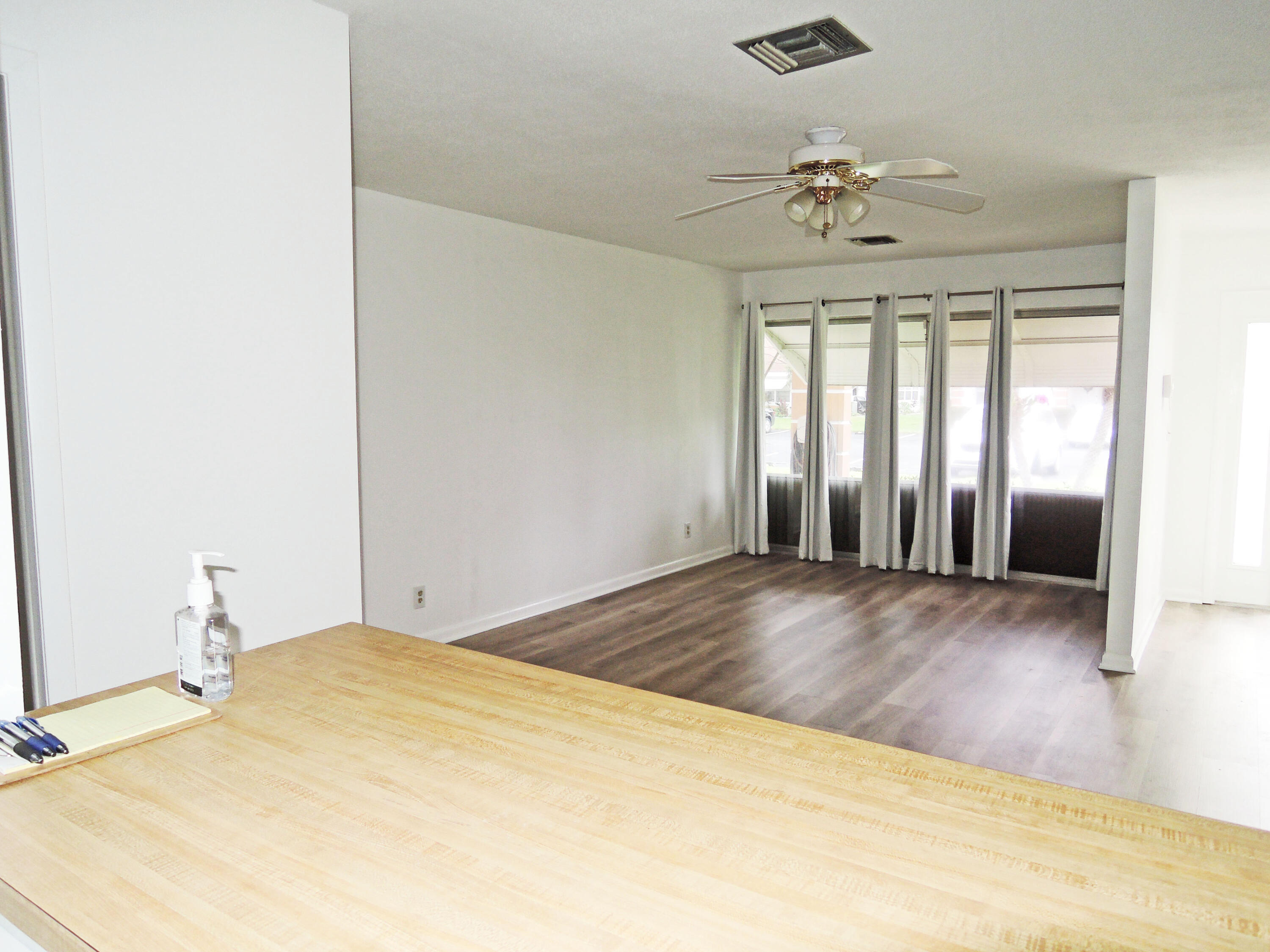 322 Colony Lane, Unit C Fort Pierce, FL 34982 - Photo 6 of 25 Living RM