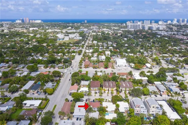 $1,100,000 | 1237 Northeast 14th Avenue, Unit 13, Fort Lauderdale, FL 33304