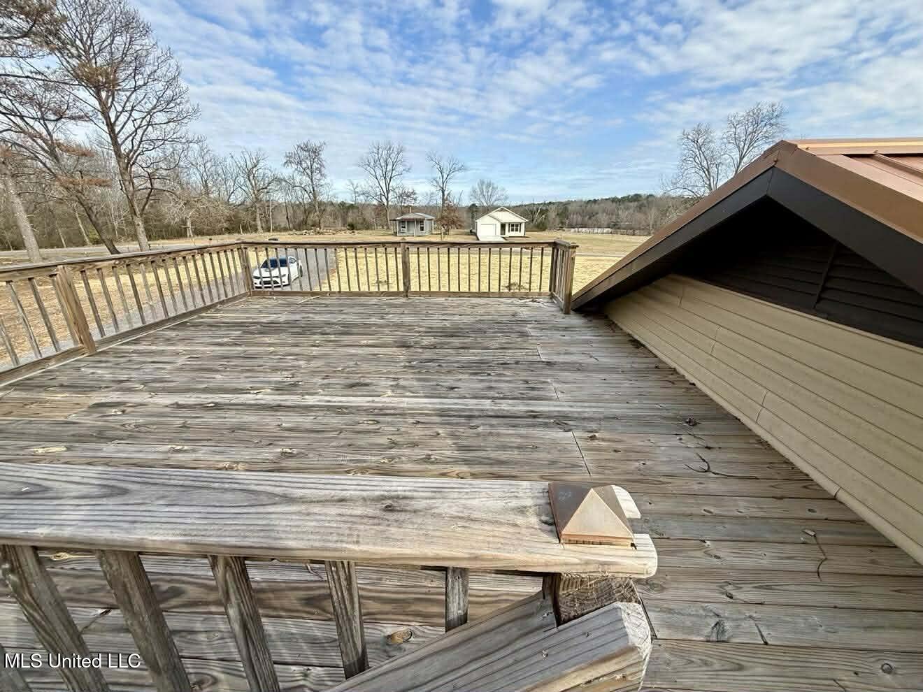 1838 Dees Road Batesville, MS 38606 - Photo 6 of 27 patio deck full view