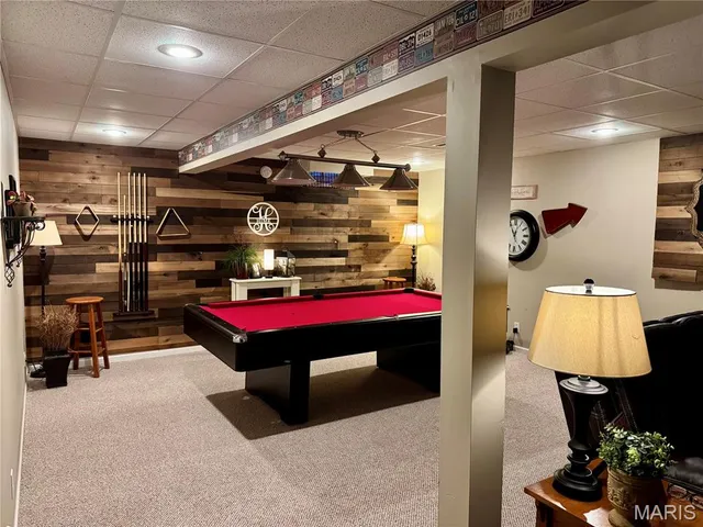 $430,000 | 305 Kingsbury Court, Highland, IL 62249