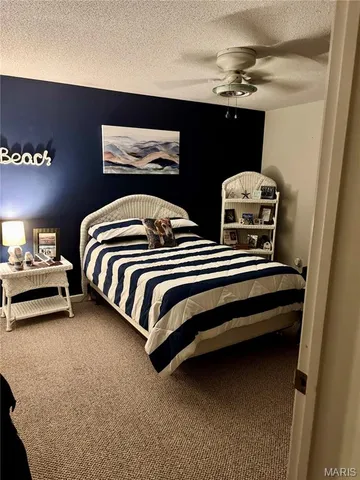 $430,000 | 305 Kingsbury Court, Highland, IL 62249