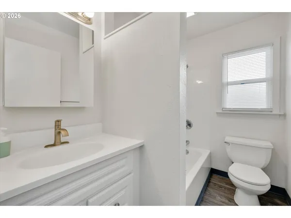 $385,000 | 406 Eastfield Drive, Oregon City, OR 97045