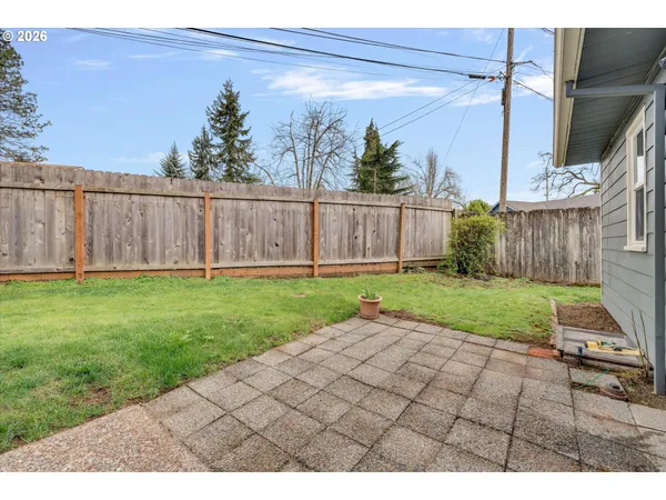 $385,000 | 406 Eastfield Drive, Oregon City, OR 97045