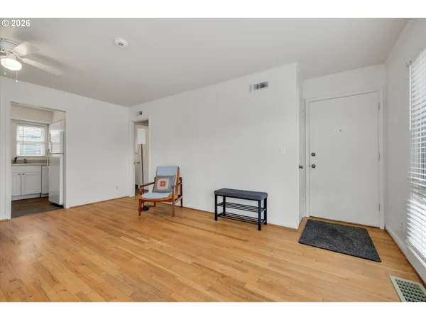 $385,000 | 406 Eastfield Drive, Oregon City, OR 97045