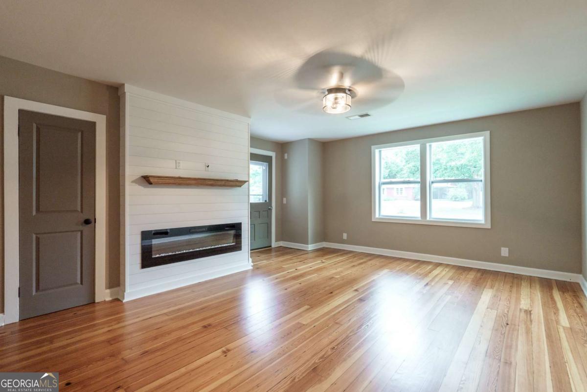 175 East Main Street, Unit A Rutledge, GA 30663 - Photo 11 of 28