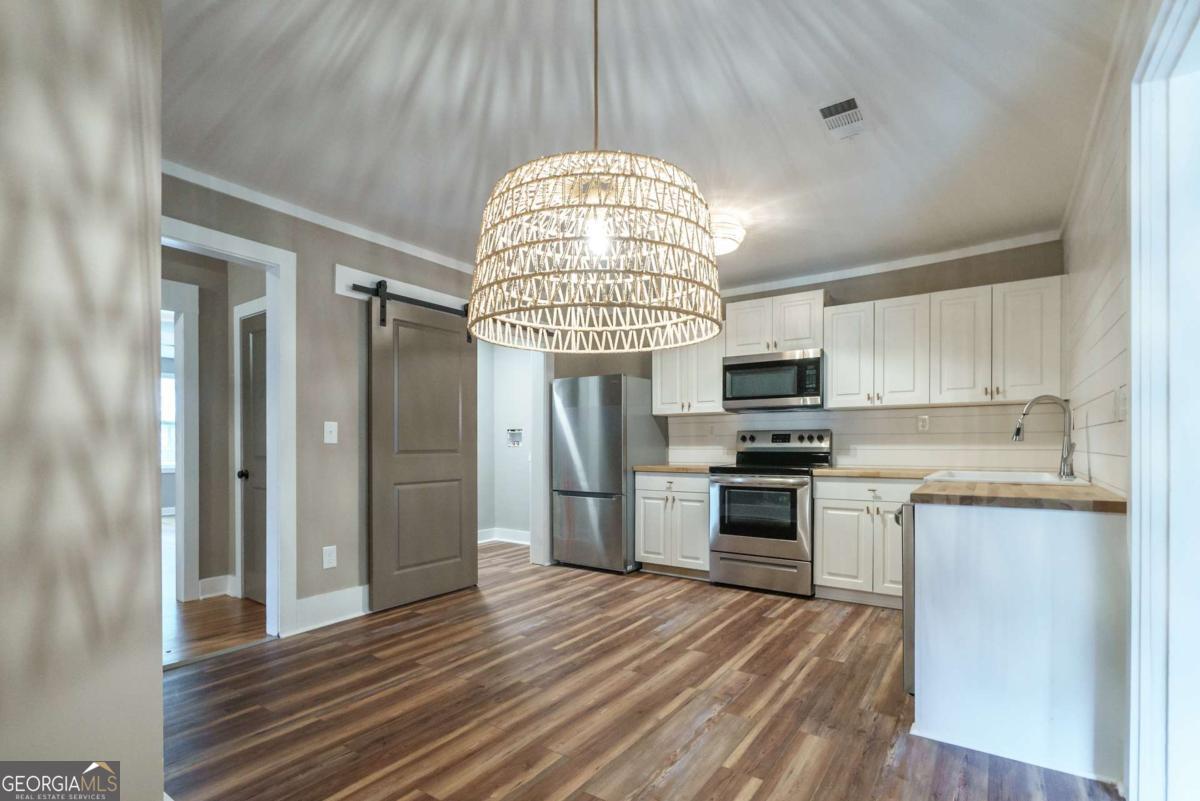 175 East Main Street, Unit A Rutledge, GA 30663 - Photo 16 of 28