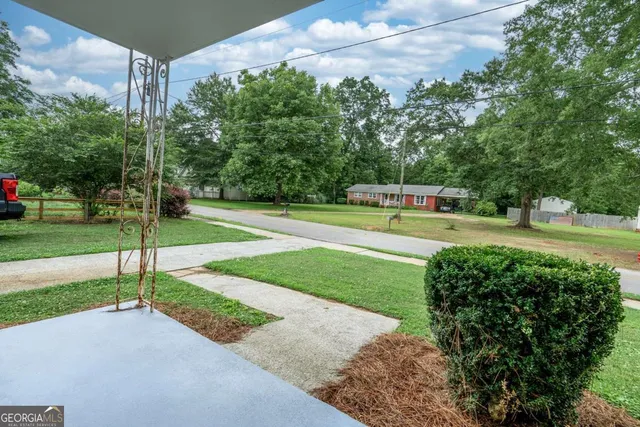 $1,595 | 175 East Main Street, Unit A, Rutledge, GA 30663