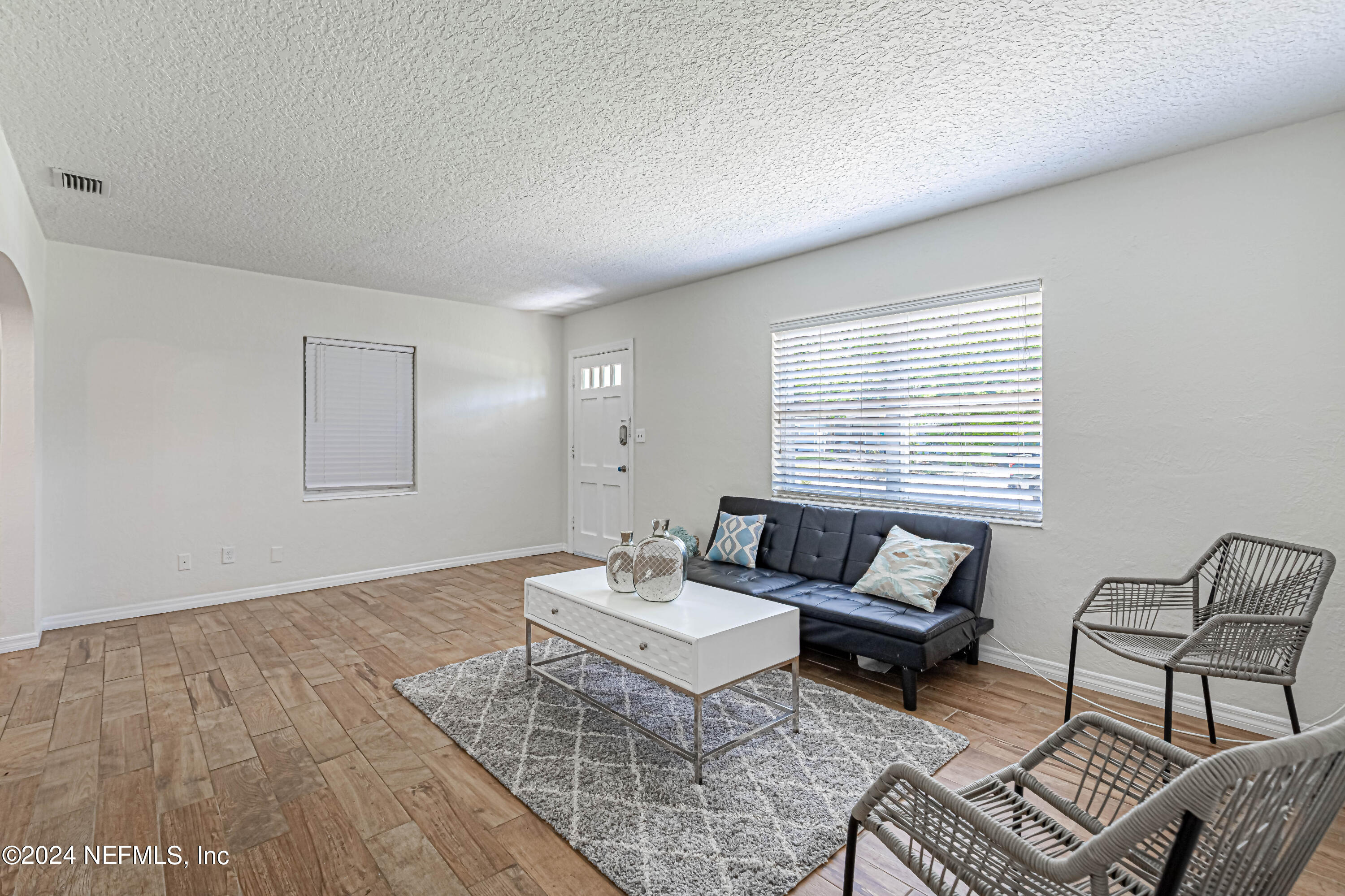 6154 Temple Road Jacksonville, FL 32217 - Photo 13 of 25 Living Room
