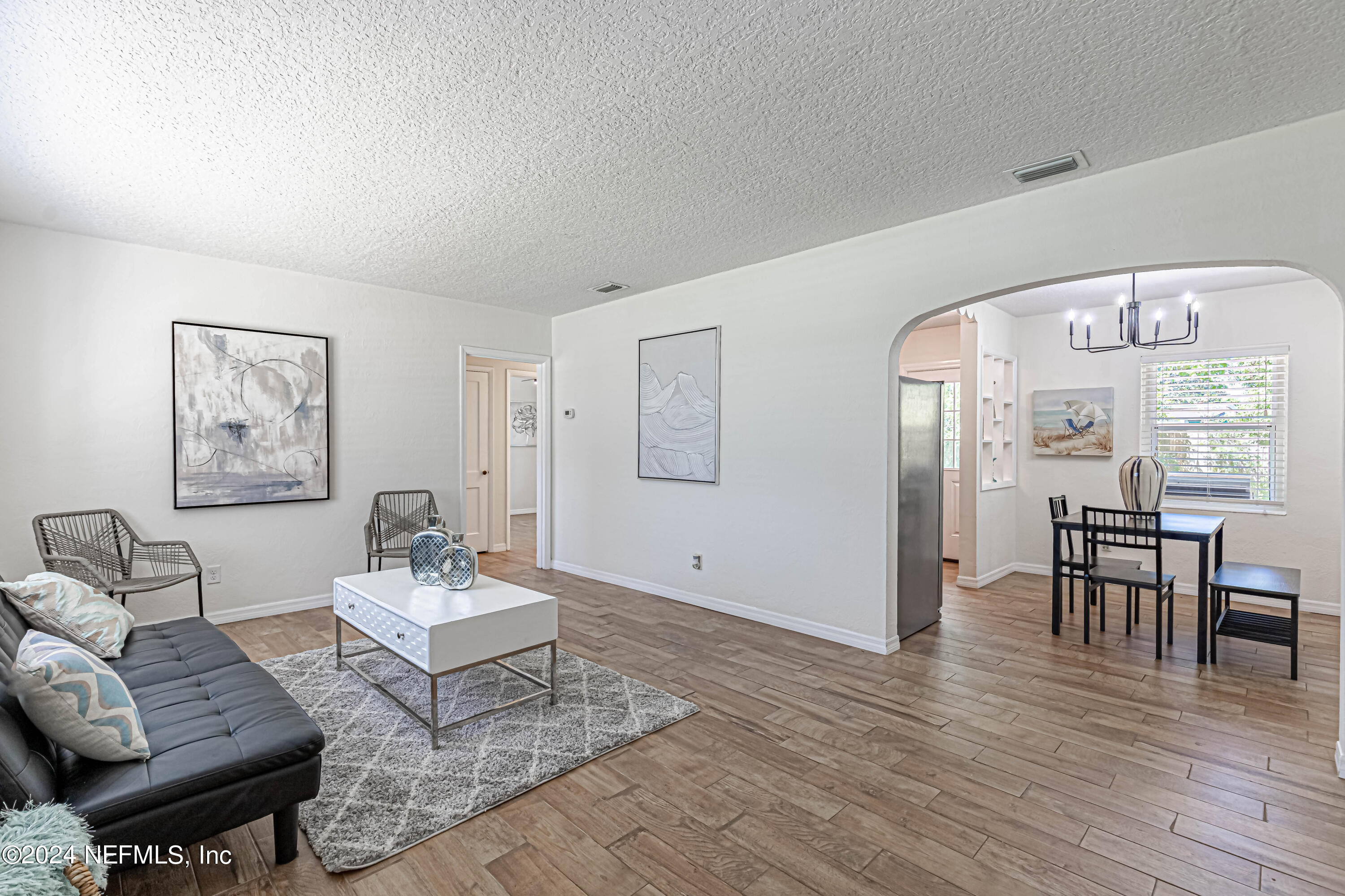 6154 Temple Road Jacksonville, FL 32217 - Photo 5 of 25 Living Room