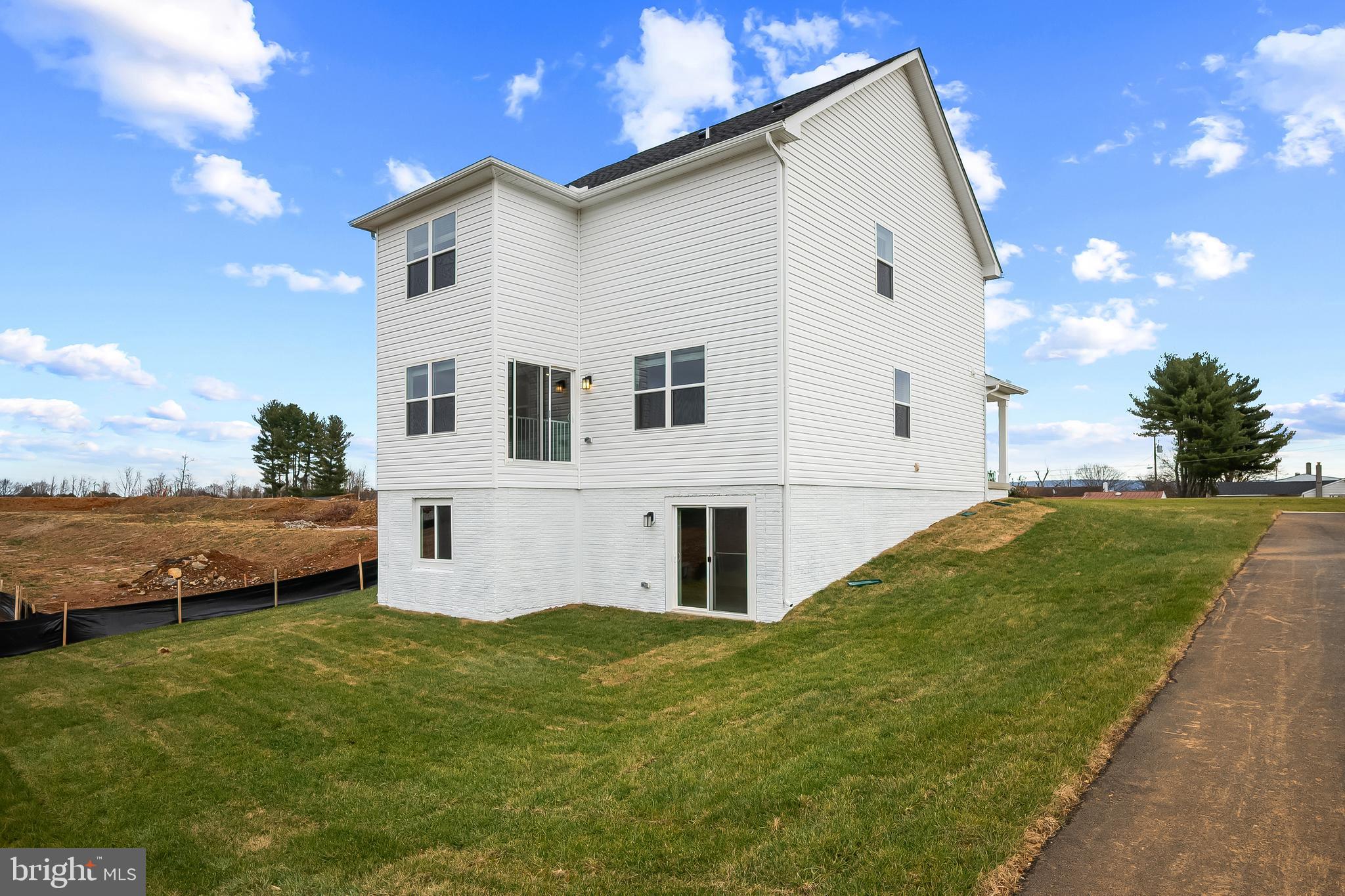 360 Eclipse Street Ranson, WV 25438 - Photo 37 of 46