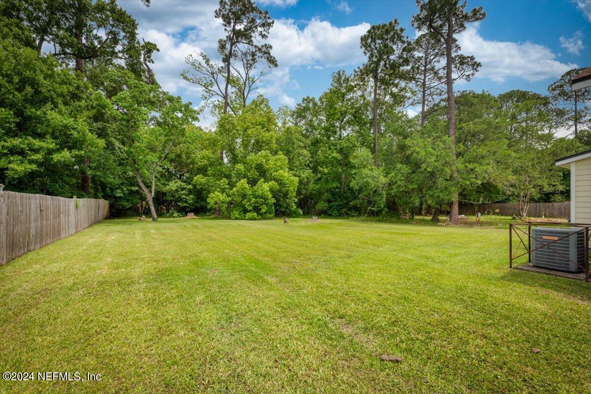 1953 Benedict Road Jacksonville, FL 32209 - Photo 22 of 23 a view of a yard with a house