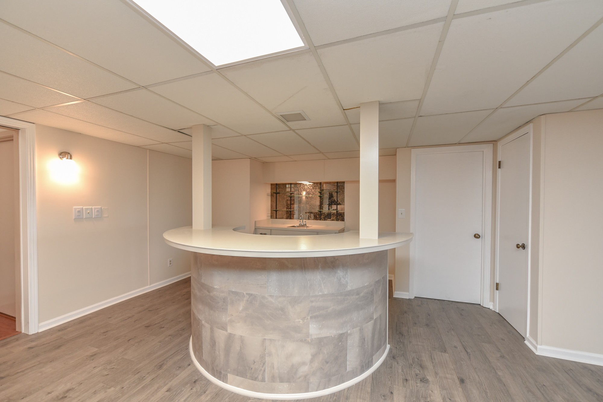 450 Bell Road Gallatin, TN 37066 - Photo 24 of 45 a room with wooden floor