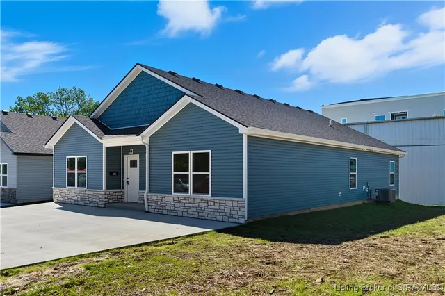 $189,999 | 131 Level Street, Charlestown, IN 47111