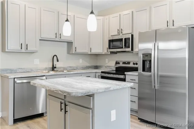 $189,999 | 131 Level Street, Charlestown, IN 47111