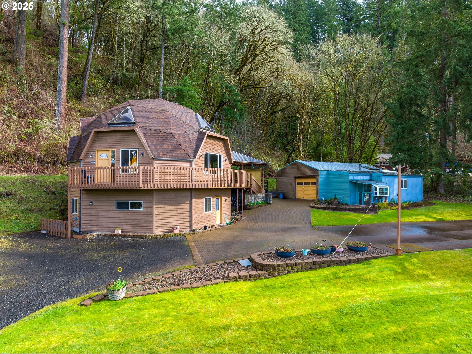 27442 Crow Road Eugene, OR 97402 - Photo 1 of 48 Gallery Image 1