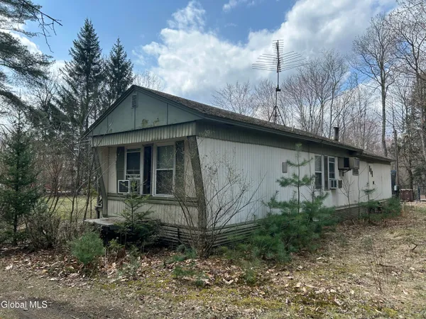 $65,000 | 147 Lampman Road, Broadalbin, NY 12025