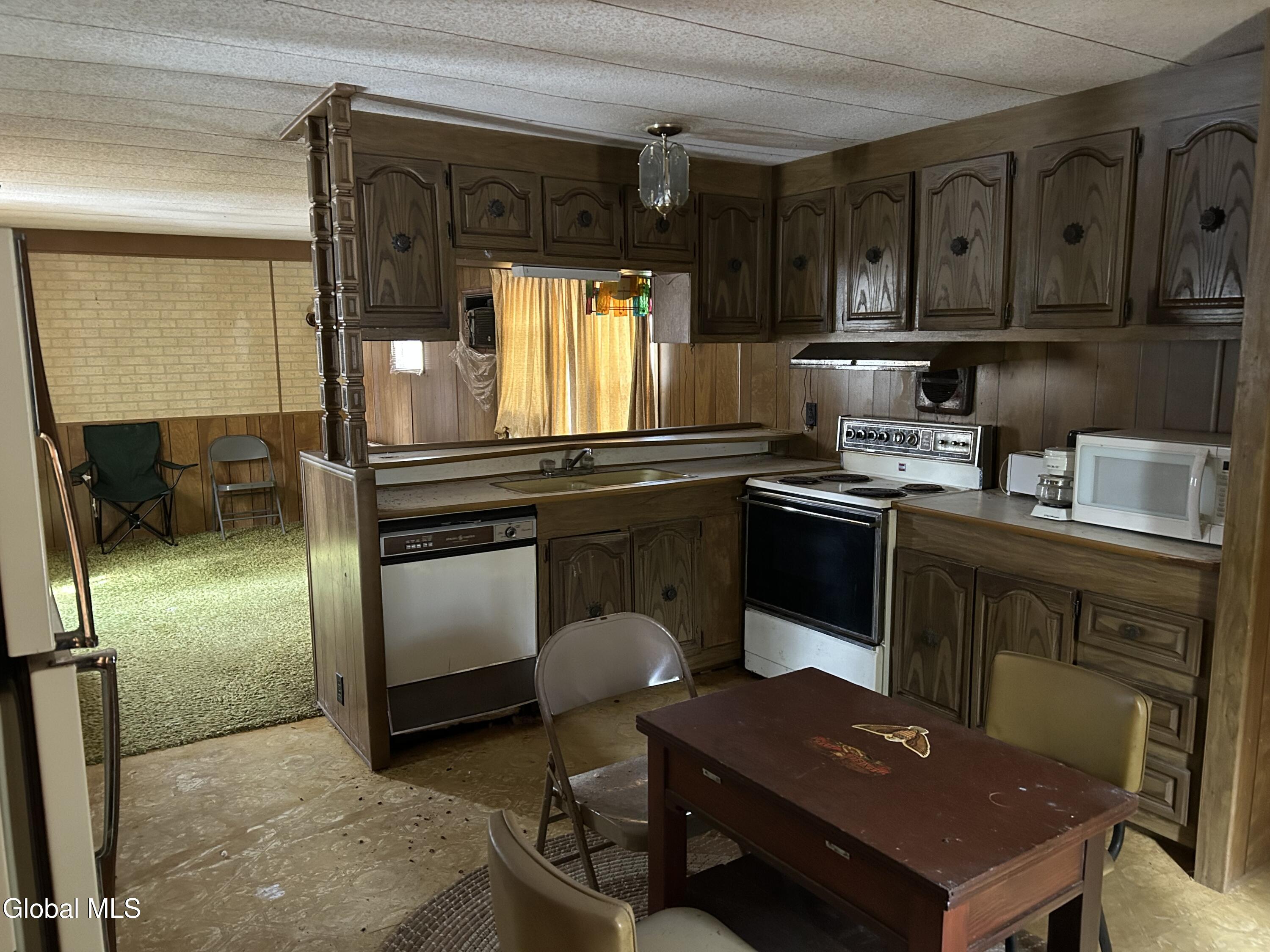 147 Lampman Road Broadalbin, NY 12025 - Photo 6 of 13 IMG_8638