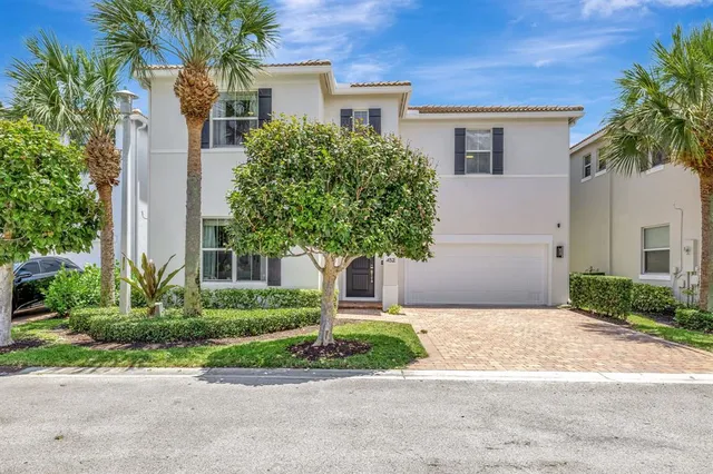 $725,000 | 452 Tiffany Oaks Way, Boynton Beach, FL 33435