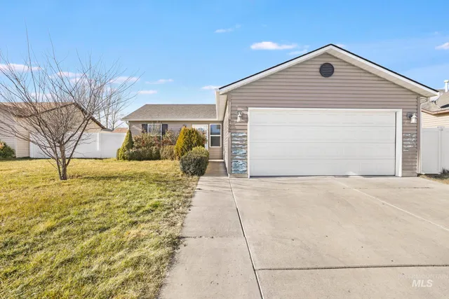 $310,000 | 792 Birchwood Road, Twin Falls, ID 83301