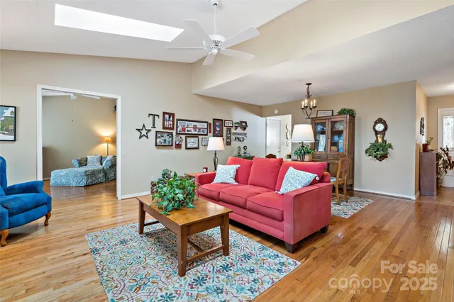 $434,900 | 2 Llama Vista Court, Black Mountain, NC 28711