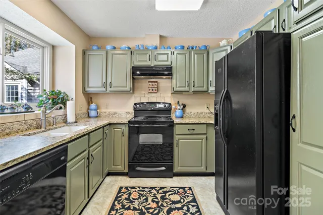 $434,900 | 2 Llama Vista Court, Black Mountain, NC 28711