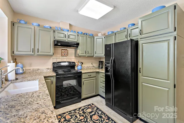 $434,900 | 2 Llama Vista Court, Black Mountain, NC 28711