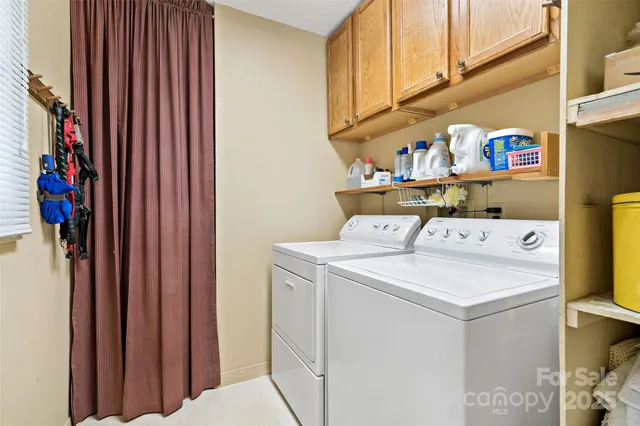 $434,900 | 2 Llama Vista Court, Black Mountain, NC 28711