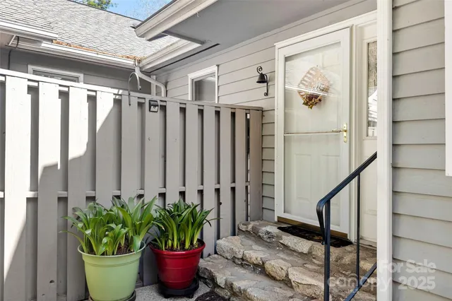 $434,900 | 2 Llama Vista Court, Black Mountain, NC 28711