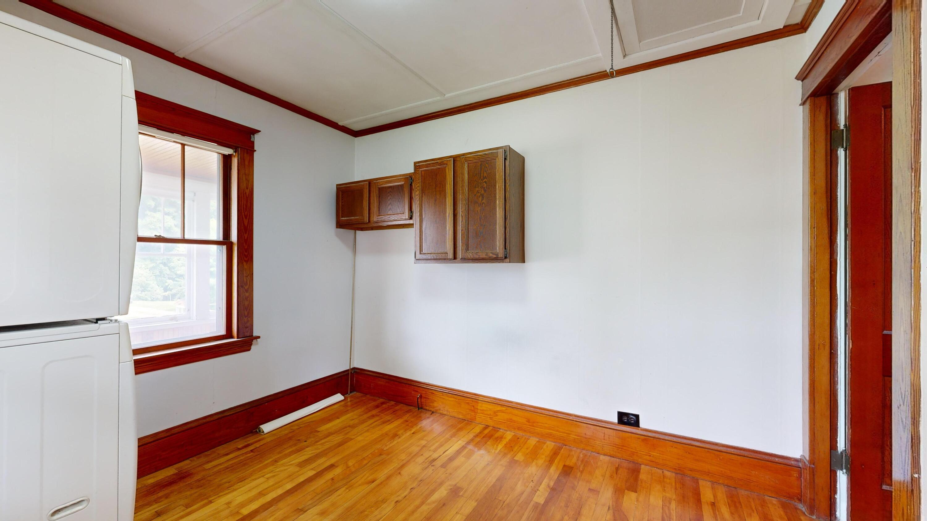 124 Spring Street Gardiner, ME 04345 - Photo 19 of 38 124-Spring-St-Gardiner-ME-04345-06172024