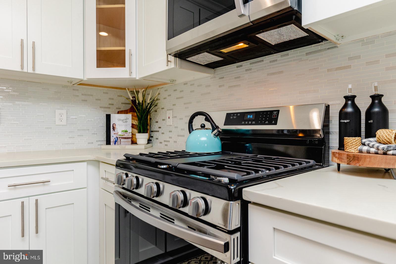 12710 Cabell Road Philadelphia, PA 19154 - Photo 12 of 35