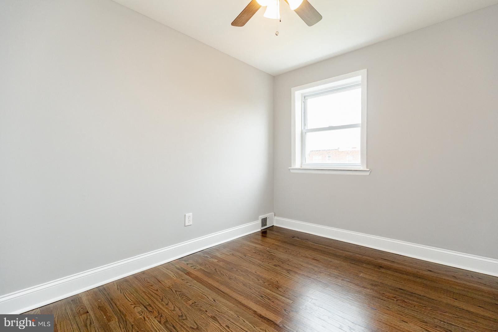 12710 Cabell Road Philadelphia, PA 19154 - Photo 25 of 35