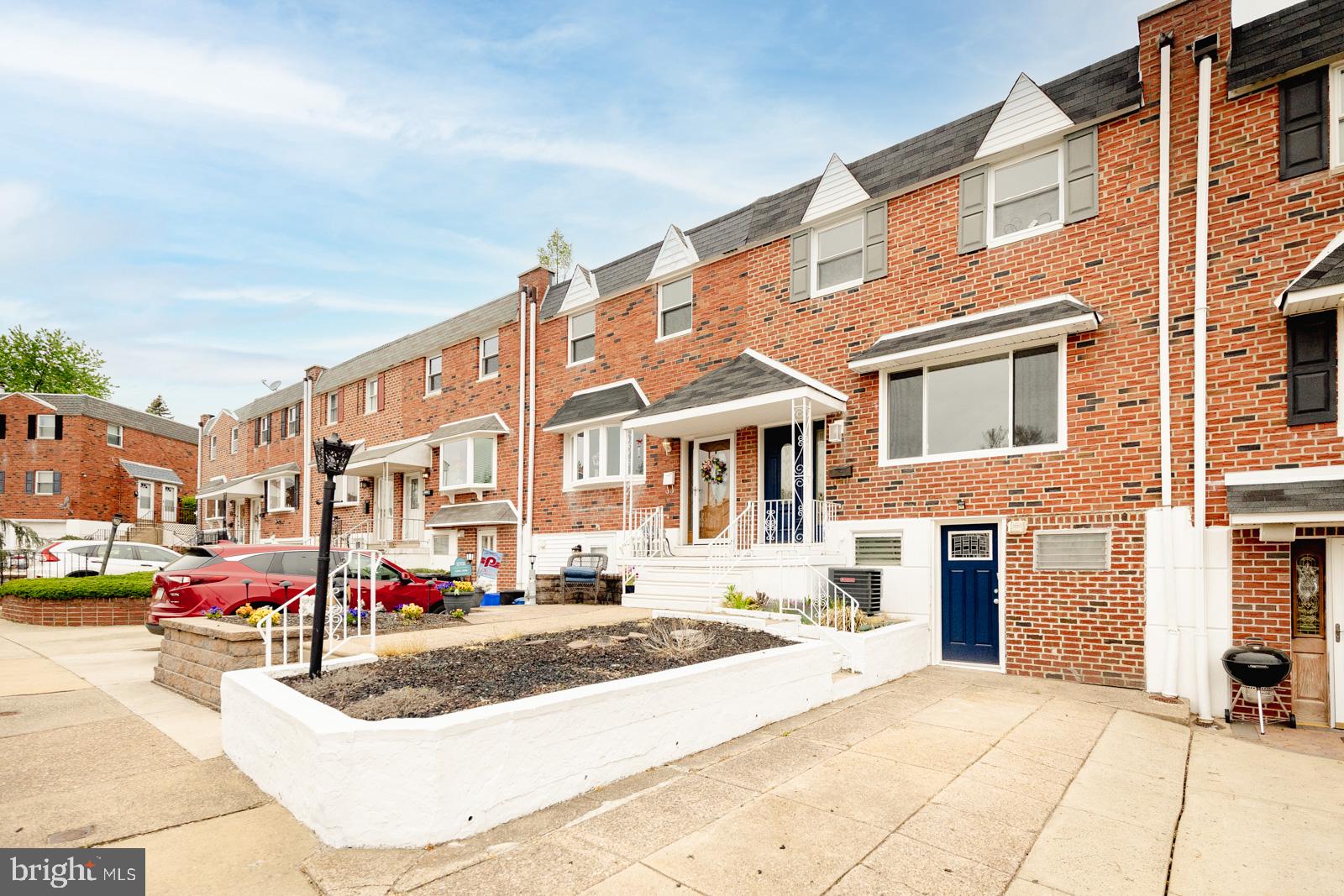 12710 Cabell Road Philadelphia, PA 19154 - Photo 3 of 35